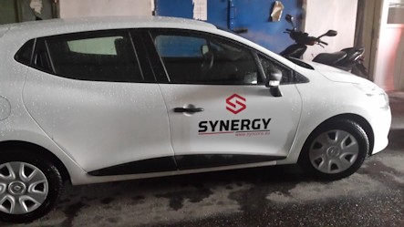 Lucrari inscriptionari auto autocolant decupat